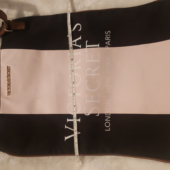 NWOT Victoria Secret tote - Picture 7 of 9